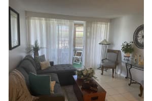 504  Davis Road   87, Palm Springs, FL 33461 Sold 11/17/23