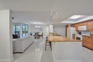 955  Egret Circle   307, Delray Beach, FL 33444 Sold 08/18/23