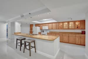 955  Egret Circle   307, Delray Beach, FL 33444 Sold 08/18/23