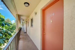 6100 E Forest Hill Boulevard  E 204, West Palm Beach, FL 33415 Sold 08/07/23
