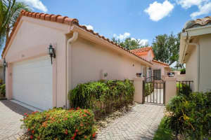 5166 Pelican Cove Drive, Boynton Beach, FL 33437 Sold 11/29/23