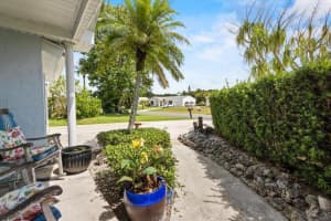 1330 SE Oakmont Lane, Port St Lucie, FL 34952 Sold 08/31/23