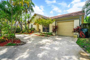 4633  Pine Grove Drive, Delray Beach, FL 33445 Sold 08/11/23