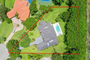 5810  Dixie Belle Road, Palm Beach Gardens, FL 33418 Sold 09/07/23
