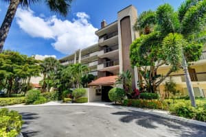 955  Egret Circle   405, Delray Beach, FL 33444 Sold 10/04/23