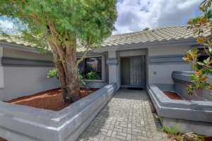 9199  Sun Pointe Drive, Boynton Beach, FL 33437 Sold 09/08/23