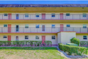 715  Lori Drive   114, Palm Springs, FL 33461 Sold 10/10/23