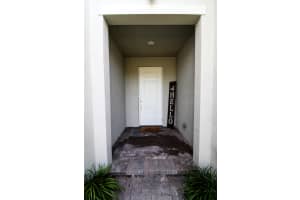 4918 Navali Drive, Lake Worth, FL 33467 Sold 10/30/23