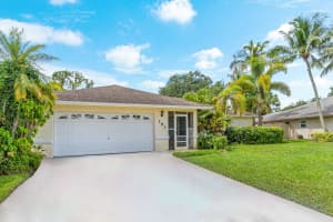193  Sunflower Circle, Royal Palm Beach, FL 33411 Sold 08/31/23