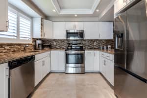 7254  Clunie Place   15001, Delray Beach, FL 33446 Sold 10/30/23