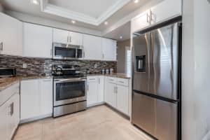 7254  Clunie Place   15001, Delray Beach, FL 33446 Sold 10/30/23