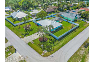 8766 SE Longview Drive, Hobe Sound, FL 33455 Sold 09/15/23