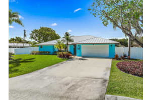 8766 SE Longview Drive, Hobe Sound, FL 33455 Sold 09/15/23