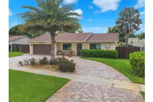 19379  Delaware Circle, Boca Raton, FL 33434 Sold 09/15/23