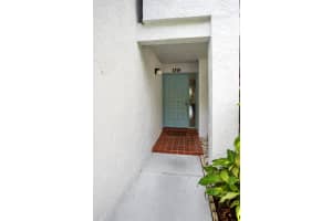 5120  Golfview Court   1713, Delray Beach, FL 33484 Sold 04/29/24