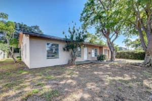 521  Curlew Road, Delray Beach, FL 33444 Sold 08/16/23