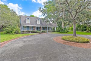 5373  Point Lane  E, Jupiter, FL 33458 Sold 09/15/23