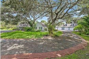 5373  Point Lane  E, Jupiter, FL 33458 Sold 09/15/23