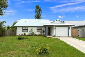 4232 SE Jacaranda Street, Stuart, FL 34997 Sold 09/13/23