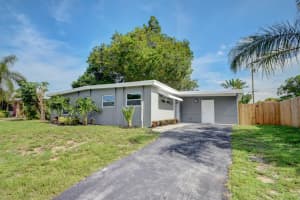 1325  Lake Geneva Drive, Lake Worth Beach, FL 33461 Sold 09/07/23