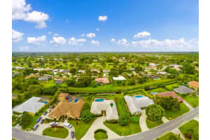 517 N Country Club Drive, Atlantis, FL 33462 Sold 09/13/23