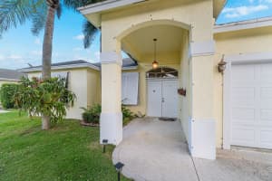 1418  Fairway Circle, Greenacres, FL 33413 Sold 09/05/23