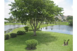 26  Abbey Lane   301, Delray Beach, FL 33446 Sold 09/07/23