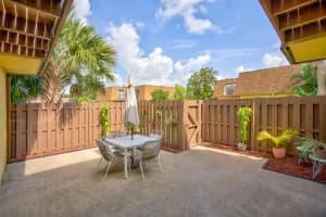 110 N Delaware Boulevard   19b, Jupiter, FL 33458 Sold 09/22/23