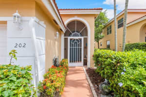 12446  Crystal Pointe Drive   202, Boynton Beach, FL 33437 Sold 11/01/23