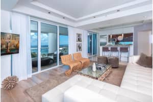 551 N Fort Lauderdale Beach Boulevard   H1702, Fort Lauderdale, FL 33304 Sold 12/18/23