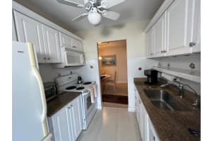 101  Doolen Court   302, North Palm Beach, FL 33408 Sold 10/06/23