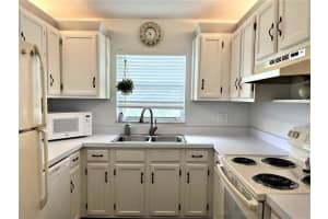 78  Royal Oak Drive   201, Vero Beach, FL 32962 Sold 11/08/23
