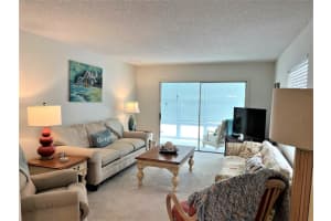 78  Royal Oak Drive   201, Vero Beach, FL 32962 Sold 11/08/23