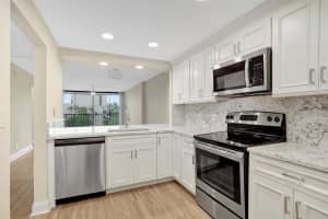 4  Royal Palm Way   3020, Boca Raton, FL 33432 Sold 11/28/23