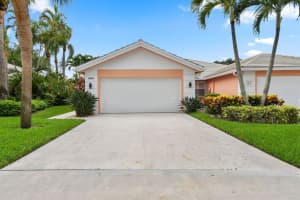 4253  Royal Oak Drive, Palm Beach Gardens, FL 33410 Sold 08/24/23
