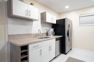 2562 N Garden Drive   109, Lake Worth Beach, FL 33461 Sold 09/15/23