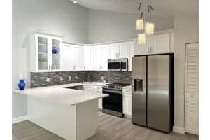 5348  Eagle Lake Drive   Ln 20, Palm Beach Gardens, FL 33418 Sold 08/22/23