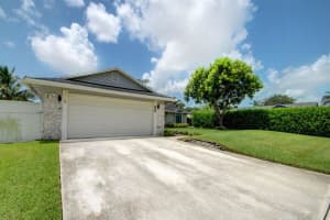 119  Parkwood Drive, Royal Palm Beach, FL 33411 Sold 09/11/23