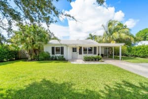 240 NE 17th Street, Delray Beach, FL 33444 Sold 11/06/23