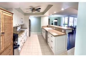500  Egret Circle   8403, Delray Beach, FL 33444 Sold 09/25/23