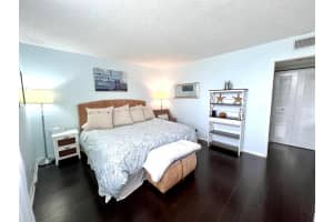 500  Egret Circle   8403, Delray Beach, FL 33444 Sold 09/25/23