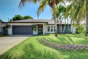 5007  Woodstone Circle  N, Lake Worth Beach, FL 33463 Sold 08/25/23