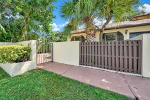 418 SW 28th Avenue, Delray Beach, FL 33445 Sold 08/16/23