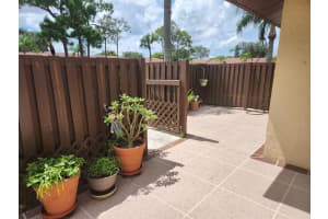 1026  Green Pine Boulevard   H, West Palm Beach, FL 33409 Sold 08/25/23