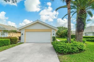 4241  Royal Oak Drive, Palm Beach Gardens, FL 33410 Sold 09/15/23