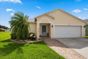 1390  9th Place, Vero Beach, FL 32960 Sold 09/20/23