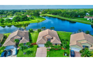 9224  Cove Point Circle, Boynton Beach, FL 33472 Sold 10/05/23