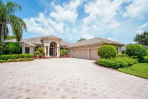 8055  Woodsmuir Drive, Palm Beach Gardens, FL 33412 Sold 09/21/23