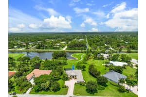 8055  Woodsmuir Drive, Palm Beach Gardens, FL 33412 Sold 09/21/23