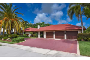 10535  Boca Woods Lane, Boca Raton, FL 33428 Sold 10/13/23